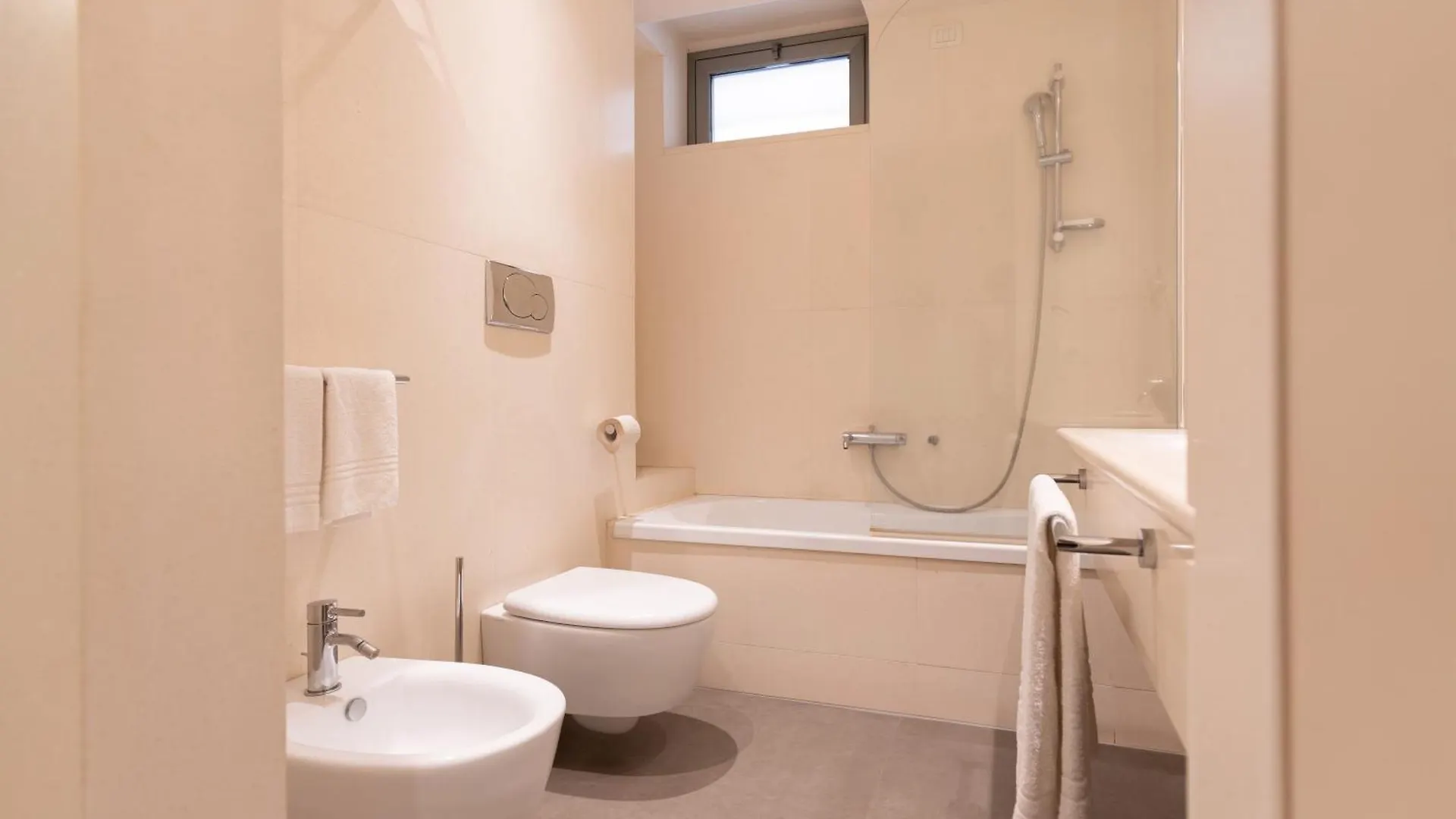 Home 15 Residence Hotel Catania 3*,