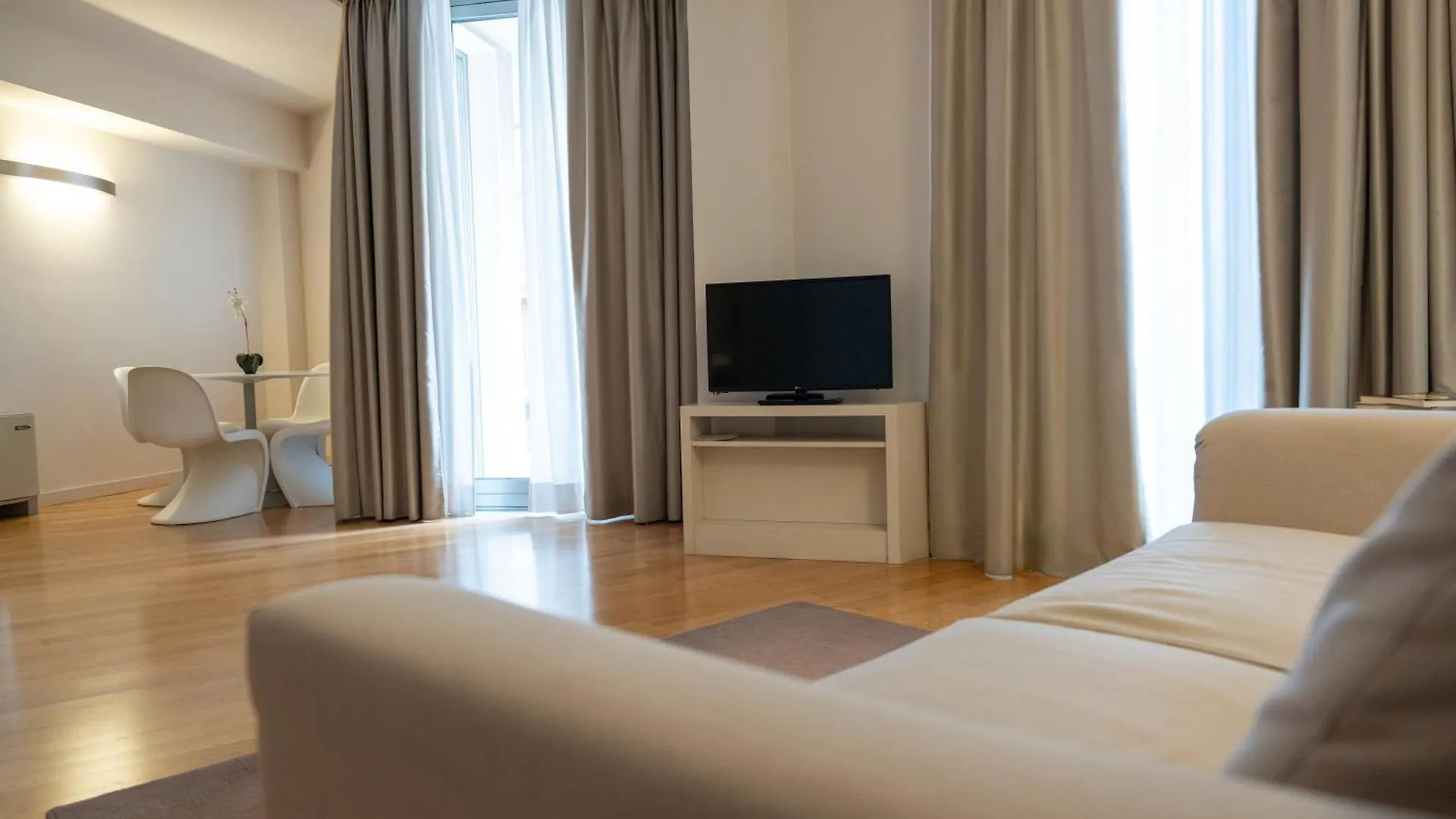 Home 15 Residence Hotel Catania 3*,